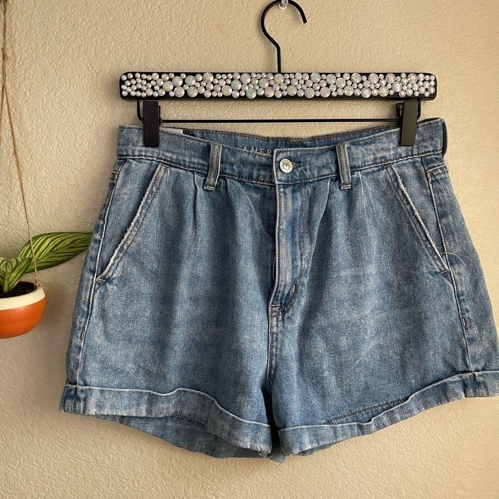 American eagle mom shorts